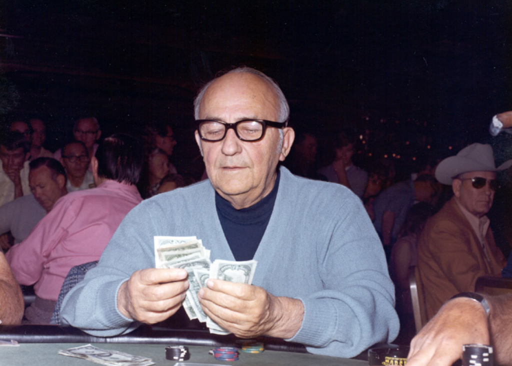 Johnny Moss est le meilleur joueur de poker