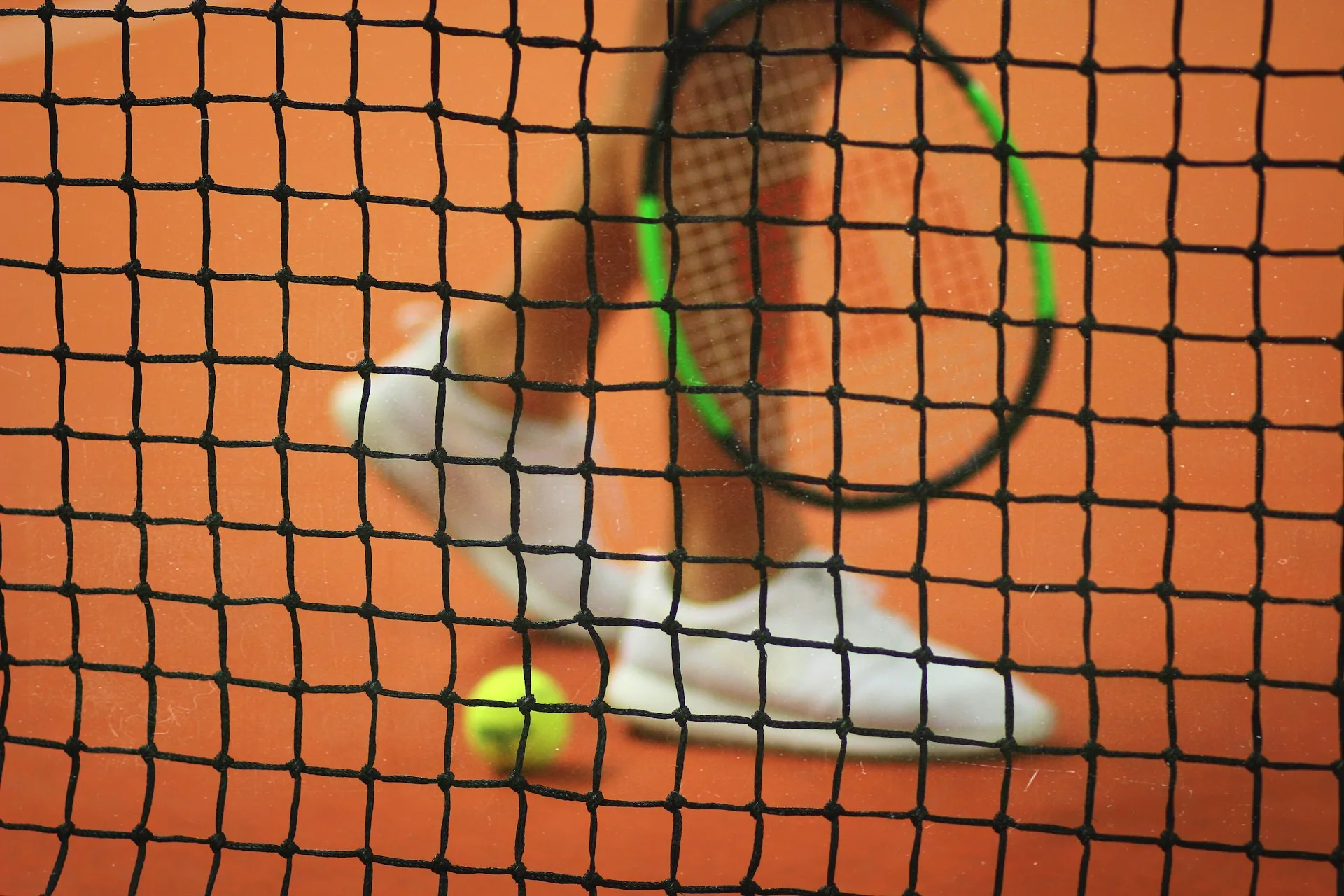 Tennis players suspended for betting violations